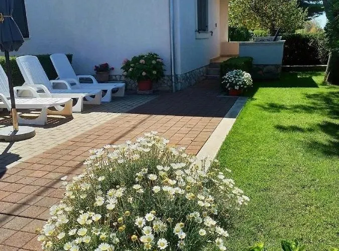 House Of Albina- 10 M Od Mora Casa vacanze