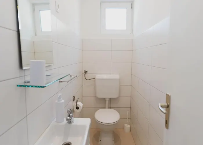 בית נופש House Of Albina- 10 M Od Mora