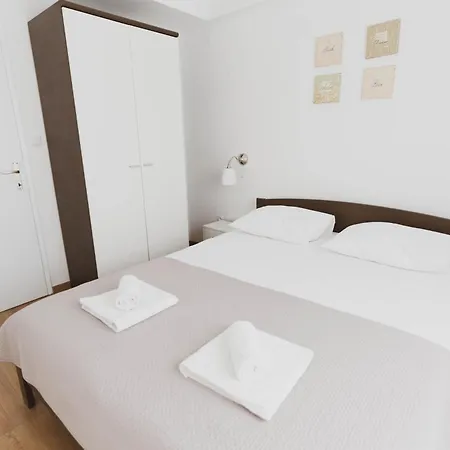 Ferienhaus House Of Albina- 10 M Od Mora Zadar